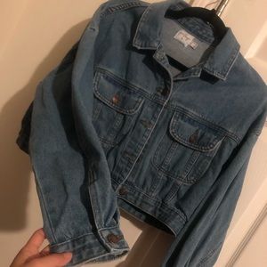 Cropped denim jacket